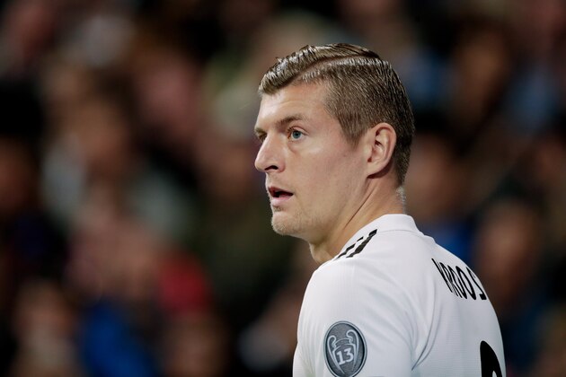 MADRID, SPAIN - OCTOBER 23: Toni Kroos of Real Madrid during the UEFA Champions League  match between Real Madrid v Viktoria Plzen at the Santiago Bernabeu on October 23, 2018 in Madrid Spain (Photo by David S. Bustamante/Soccrates /Getty Images)