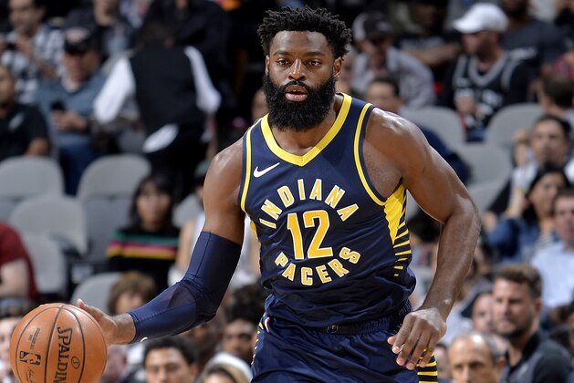 SAN ANTONIO, TX - OCTOBER 24: Tyreke Evans #12 of the Indiana Pacers handles the ball against the San Antonio Spurs on October 24, 2018 at the AT&T Center in San Antonio, Texas. NOTE TO USER: User expressly acknowledges and agrees that, by downloading and or using this photograph, user is consenting to the terms and conditions of the Getty Images License Agreement. Mandatory Copyright Notice: Copyright 2018 NBAE (Photos by Mark Sobhani/NBAE via Getty Images)