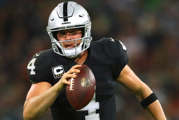 LONDON, ENGLAND - OCTOBER 14:  Derek Carr of the Oakland Raiders in action during the NFL International Series game between Seattle Seahawks and Oakland Raiders at Wembley Stadium on October 14, 2018 in London, England.  (Photo by Warren Little/Getty Images)