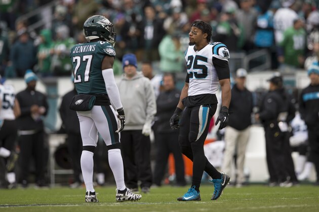 PHILADELPHIA, PA - OCTOBER 21: Eric Reid #25 of the Carolina Panthers gets in the face of Malcolm Jenkins #27 of the Philadelphia Eagles prior to the game at Lincoln Financial Field on October 21, 2018 in Philadelphia, Pennsylvania. (Photo by Mitchell Leff/Getty Images)