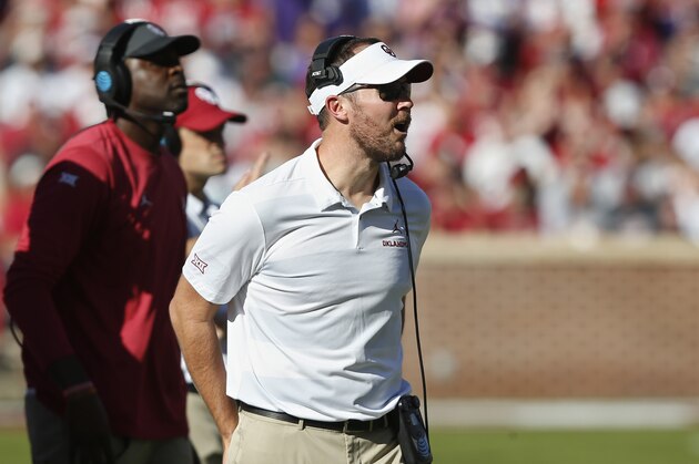Oklahoma head coach Lincoln Riley during an NCAA college football game between Kansas State and Oklahoma in Norman, Okla., Saturday, Oct. 27, 2018. (AP Photo/Sue Ogrocki)
