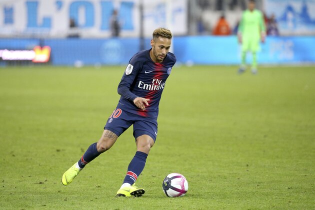 MARSEILLE, FRANCE - OCTOBER 28: Neymar Jr of PSG during the french Ligue 1 match between Olympique de Marseille (OM) and Paris Saint-Germain (PSG) at Stade Velodrome on October 28, 2018 in Marseille, France. (Photo by Jean Catuffe/Getty Images)