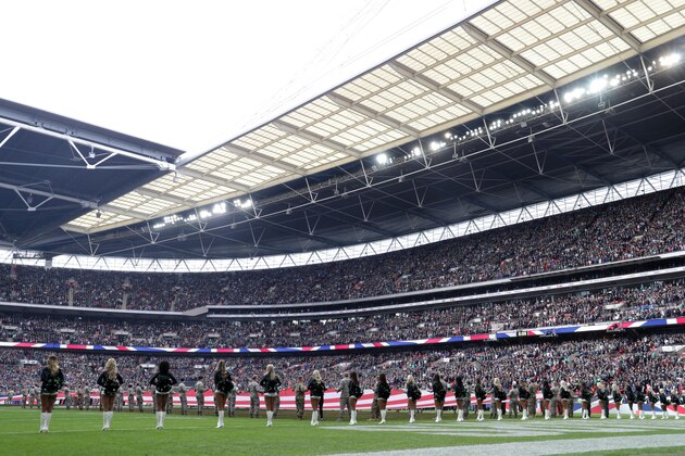 LONDON, ENGLAND - OCTOBER 28: A general view inside the stadium as national anthems are sung ahead of the NFL International Series match between Philadelphia Eagles and Jacksonville Jaguars at Wembley Stadium on October 28, 2018 in London, England. (Photo by Kate McShane/Getty Images)