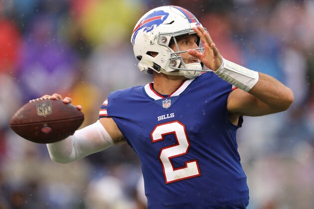 BALTIMORE, MD - SEPTEMBER 09: Quarterback Nathan Peterman #2 of the Buffalo Bills throws a pass against the Baltimore Ravens at M&T Bank Stadium on September 9, 2018 in Baltimore, Maryland. (Photo by Patrick Smith/Getty Images)