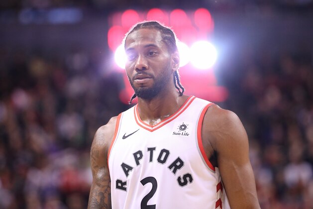 TORONTO, ON - OCTOBER 26: Kawhi Leonard #2 of the Toronto Raptors during their NBA game against the Dallas Mavericks at Scotiabank Arena on October 26, 2018 in Toronto, Canada. NOTE TO USER: User expressly acknowledges and agrees that, by downloading and or using this photograph, User is consenting to the terms and conditions of the Getty Images License Agreement. (Photo by Tom Szczerbowski/Getty Images)