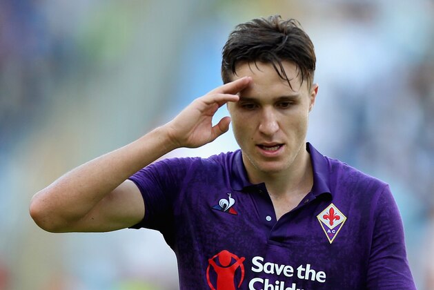 ROME, ITALY - OCTOBER 07:  Enrico Chiesa of ACF Fiorentina reacts during the Serie A match between SS Lazio and ACF Fiorentina at Stadio Olimpico on October 7, 2018 in Rome, Italy.  (Photo by Paolo Bruno/Getty Images)