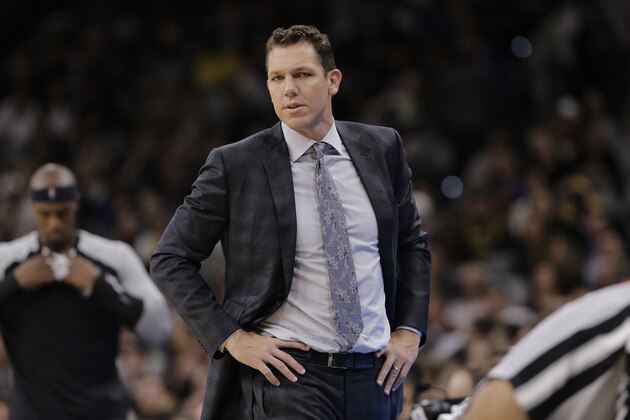 Los Angeles Lakers head coach Luke Walton during the first half of an NBA basketball game against the San Antonio Spurs, Saturday, Oct. 27, 2018, in San Antonio. (AP Photo/Eric Gay)