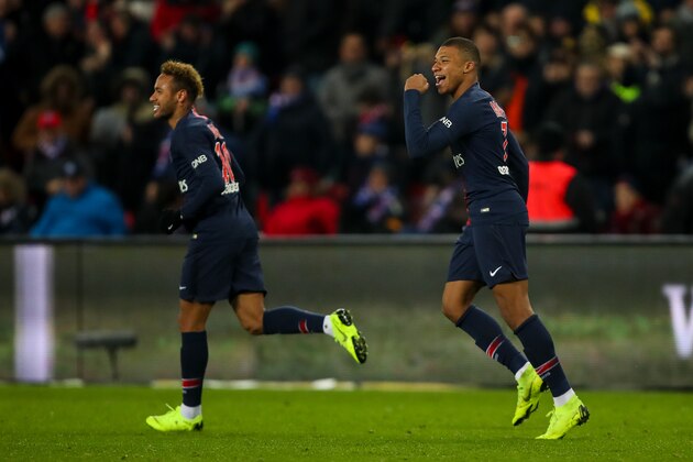 PARIS, FRANCE - NOVEMBER 02: Kylian Mbappe of Paris Saint-Germain / PSG celebrates after scoring a goal to make it 1-0 during the Ligue 1 match between Paris Saint-Germain and Lille at Parc des Princes on November 2, 2018 in Paris, France. (Photo by Robbie Jay Barratt - AMA/Getty Images)
