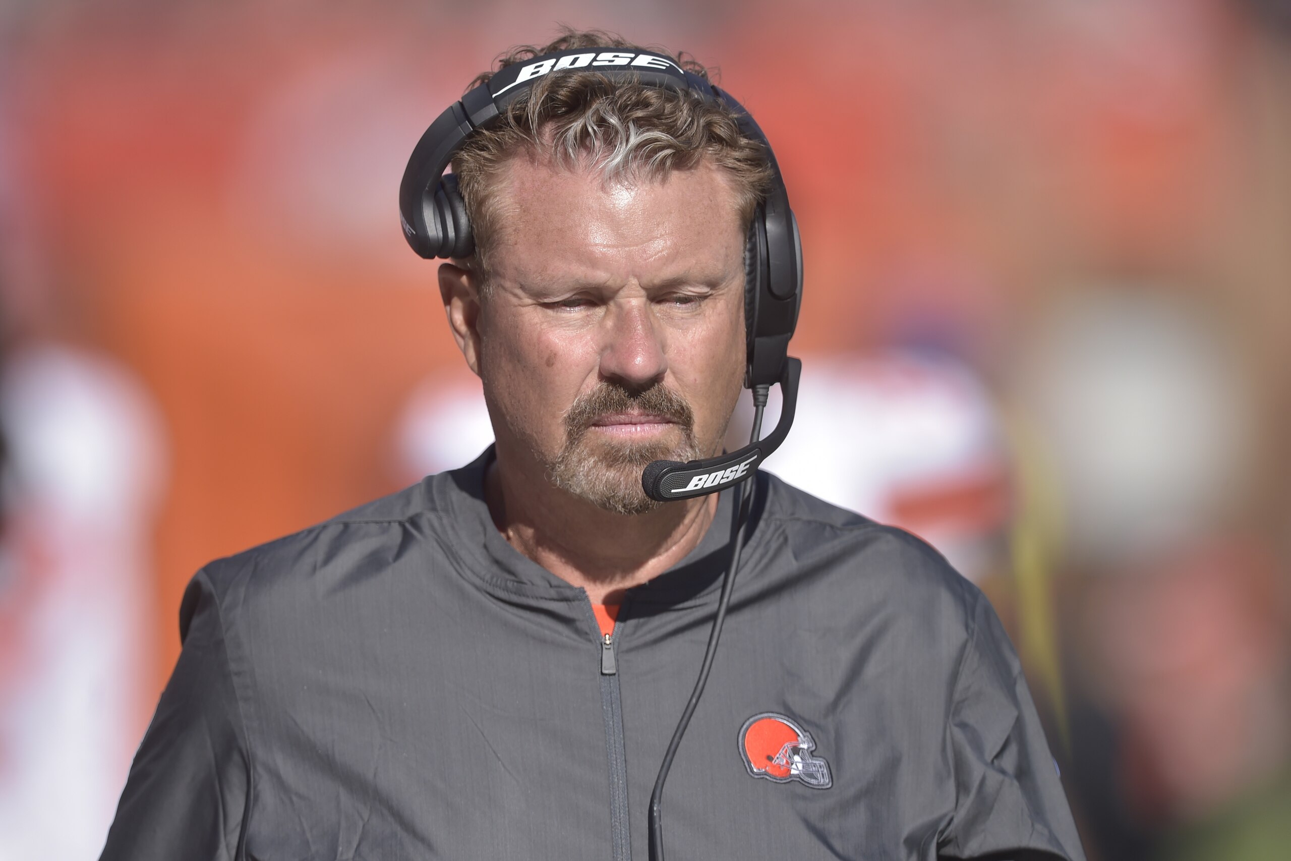 Cleveland Browns defensive coordinator Gregg Williams reacts during an NFL football game against the Los Angeles Chargers, Sunday, Oct. 14, 2018, in Cleveland. The Chargers won 38-14. (AP Photo/David Richard)