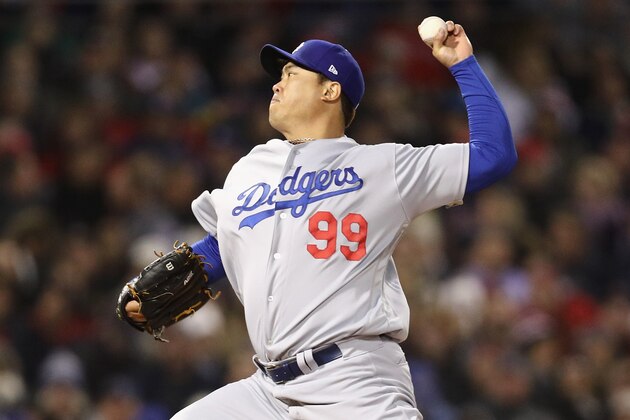 BOSTON, MA - OCTOBER 24:  Hyun-Jin Ryu #99 of the Los Angeles Dodgers delivers the pitch during the second inning against the Boston Red Soxin Game Two of the 2018 World Series at Fenway Park on October 24, 2018 in Boston, Massachusetts.  (Photo by Maddie Meyer/Getty Images)