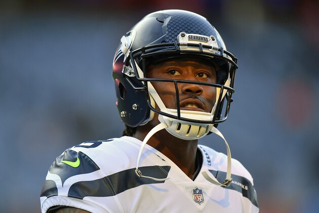 CHICAGO, IL - SEPTEMBER 17: Brandon Marshall #15 of the Seattle Seahawks warms up prior to the game against the Chicago Bears at Soldier Field on September 17, 2018 in Chicago, Illinois. (Photo by Quinn Harris/Getty Images)