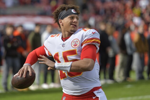 Kansas City Chiefs quarterback Patrick Mahomes warms up before an NFL football game against the Cleveland Browns, Sunday, Nov. 4, 2018, in Cleveland. (AP Photo/David Richard)