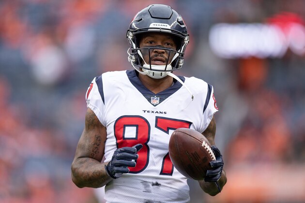 DENVER, CO - NOVEMBER 4:  Wide receiver Demaryius Thomas #87 of the Houston Texans on the field during warm ups before a game against the Denver Broncos at Broncos Stadium at Mile High on November 4, 2018 in Denver, Colorado. (Photo by Justin Edmonds/Getty Images)
