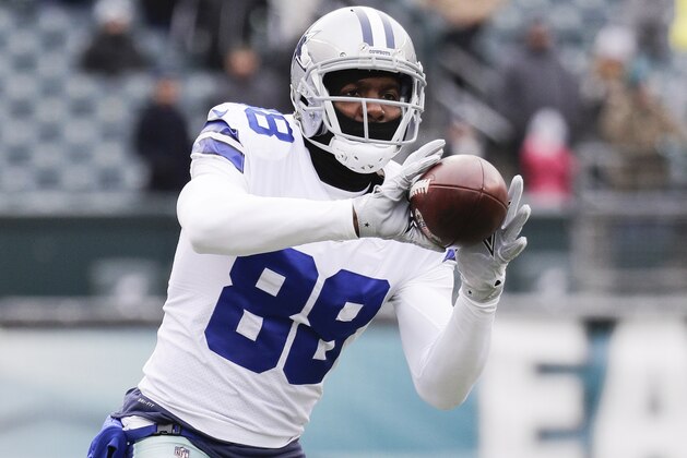 Dallas Cowboys' Dez Bryant in action during an NFL football game against the Philadelphia Eagles, Sunday, Dec. 31, 2017, in Philadelphia. Dallas won 6-0. (AP Photo/Chris Szagola)