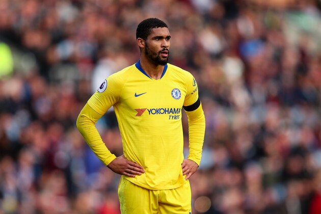 BURNLEY, ENGLAND - OCTOBER 28: Ruben Loftus-Cheek of Chelsea during the Premier League match between Burnley FC and Chelsea FC at Turf Moor on October 28, 2018 in Burnley, United Kingdom. (Photo by Robbie Jay Barratt - AMA/Getty Images)