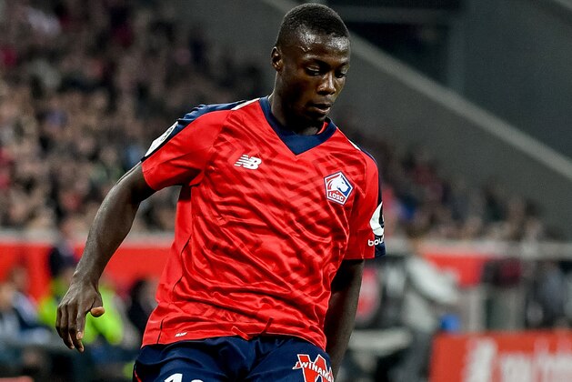 Lille's Ivorian forward Nicolas Pepe controls the ball during the French L1 football match Lille (LOSC) vs Olympique de Marseille (OM) on September 30 2018 at the ' Pierre Mauroy ' stadium in Villeneuve-d'Ascq northern France. (Photo by PHILIPPE HUGUEN / AFP)        (Photo credit should read PHILIPPE HUGUEN/AFP/Getty Images)