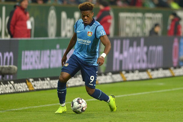 BREMEN, GERMANY - OCTOBER 28: Leon Bailey of Bayer 04 Leverkusen controls the ball during the Bundesliga match between SV Werder Bremen and Bayer 04 Leverkusen at Weserstadion on October 28, 2018 in Bremen, Germany. (Photo by TF-Images/Getty Images)