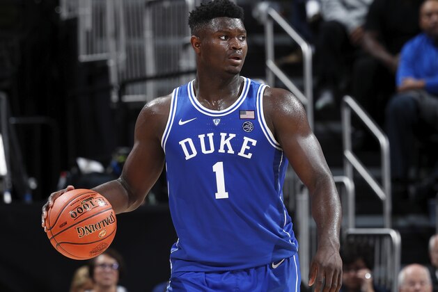 INDIANAPOLIS, IN - NOVEMBER 06: Zion Williamson #1 of the Duke Blue Devils handles the basketball during the State Farm Champions Classic against the Kentucky Wildcats at Bankers Life Fieldhouse on November 6, 2018 in Indianapolis, Indiana. Duke defeated Kentucky 118-84. (Photo by Joe Robbins/Getty Images)