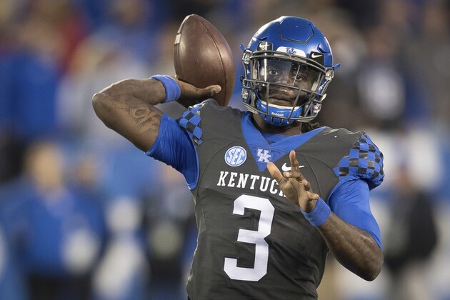 Kentucky quarterback Terry Wilson (3) throws the ball during the second half an NCAA college football game against Georgia in Lexington, Ky., Saturday, Nov. 3, 2018. (AP Photo/Bryan Woolston)