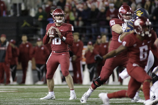 Washington State quarterback Gardner Minshew II (16) looks for a receiver during the second half of an NCAA college football game against California in Pullman, Wash., Saturday, Nov. 3, 2018. (AP Photo/Young Kwak)