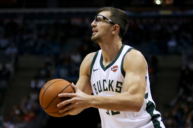 MILWAUKEE, WI - OCTOBER 31:  Mirza Teletovic #35 of the Milwaukee Bucks attempts a shot in the fourth quarter against the Oklahoma City Thunder at the Bradley Center on October 31, 2017 in Milwaukee, Wisconsin. NOTE TO USER: User expressly acknowledges and agrees that, by downloading and or using this photograph, User is consenting to the terms and conditions of the Getty Images License Agreement. (Photo by Dylan Buell/Getty Images)