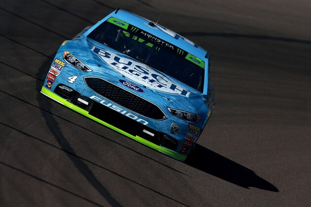 PHOENIX, AZ - NOVEMBER 09:  Kevin Harvick, driver of the #4 Busch Light Ford, practices for the Monster Energy NASCAR Cup Series Can-Am 500 at ISM Raceway on November 9, 2018 in Phoenix, Arizona.  (Photo by Sean Gardner/Getty Images)
