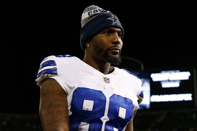 OAKLAND, CA - DECEMBER 17: Dez Bryant #88 of the Dallas Cowboys leaves the field after a win against the Oakland Raiders at Oakland-Alameda County Coliseum on December 17, 2017 in Oakland, California. (Photo by Lachlan Cunningham/Getty Images)
