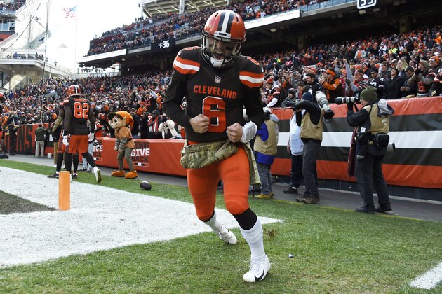CLEVELAND, OH - NOVEMBER 11: Baker Mayfield #6 of the Cleveland Browns celebrates a touchdown pass in the first half against the Atlanta Falcons at FirstEnergy Stadium on November 11, 2018 in Cleveland, Ohio. (Photo by Jason Miller/Getty Images)