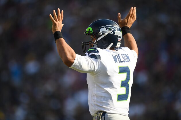 LOS ANGELES, CA - NOVEMBER 11: Quarterback Russell Wilson #3 of the Seattle Seahawks gestures during the game against the Los Angeles Rams at Los Angeles Memorial Coliseum on November 11, 2018 in Los Angeles, California. (Photo by Harry How/Getty Images)