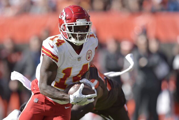 Kansas City Chiefs wide receiver Sammy Watkins rushes during the first half of an NFL football game against the Cleveland Browns, Sunday, Nov. 4, 2018, in Cleveland. (AP Photo/David Richard)