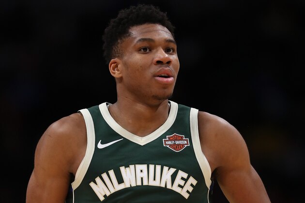DENVER, CO - NOVEMBER 11:  Giannis Antetokounmpo #34 of the Milwaukee Bucks plays the Denver Nuggets at the Pepsi Center on November 11, 2018 in Denver, Colorado. NOTE TO USER: User expressly acknowledges and agrees that, by downloading and or using this photograph, User is consenting to the terms and conditions of the Getty Images License Agreement.  (Photo by Matthew Stockman/Getty Images)