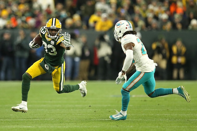 GREEN BAY, WI - NOVEMBER 11:  Marquez Valdes-Scantling #83 of the Green Bay Packers runs against Bobby McCain #28 of the Miami Dolphins during the first half of a game at Lambeau Field on November 11, 2018 in Green Bay, Wisconsin.  (Photo by Dylan Buell/Getty Images)