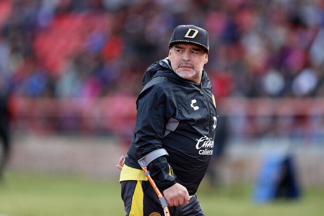ZACATECAS, MEXICO - OCTOBER 20: Diego Armando Maradona coach of Dorados looks on during the 12th round match between Mineros and Dorados as part of the Torneo Apertura 2018 Ascenso MX at Carlos Vega Villalba Stadium on October 20, 2018 in Zacatecas, Mexico. (Photo by Refugio Ruiz/Getty Images)