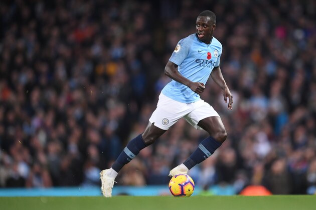 MANCHESTER, ENGLAND - NOVEMBER 11: Benjamin Mendy of Manchester City runs with the ball during the Premier League match between Manchester City and Manchester United at Etihad Stadium on November 11, 2018 in Manchester, United Kingdom. (Photo by Laurence Griffiths/Getty Images)