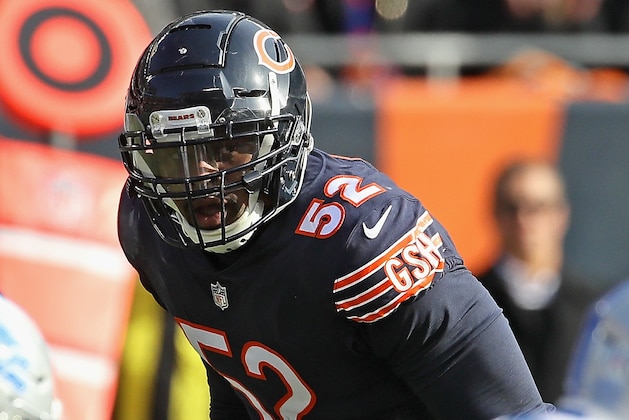 CHICAGO, IL - NOVEMBER 11:  Khalil Mack #52 of the Chicago Bears awaits the snap against the detroit Lions at Soldier Field on November 11, 2018 in Chicago, Illinois. The Bears defeated the Lions 34-22.  (Photo by Jonathan Daniel/Getty Images)