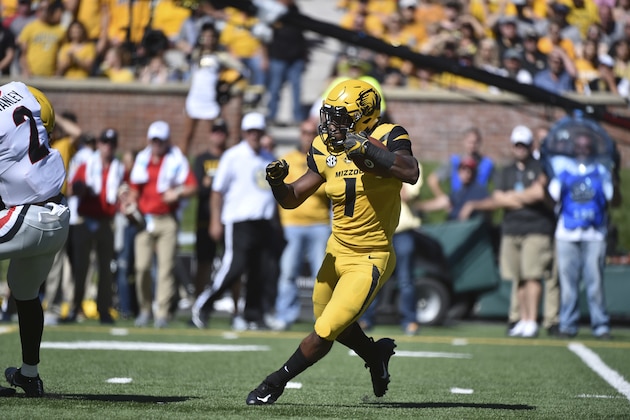 COLUMBIA, MO - SEPTEMBER 22: Tyler Badie of the Missouri Tigers runs with the ball against Georgia Bulldogs at Memorial Stadium on September 22, 2018 in Columbia, Missouri. (Photo by Ed Zurga/Getty Images)