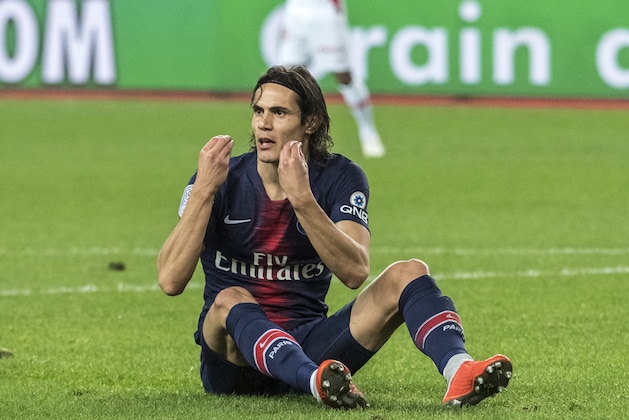 MONACO - NOVEMBER 11: Edinson Cavani during the Ligue 1 match between AS Monaco and Paris Saint-Germain at Stade Louis II on November 11, 2018 in Monaco, Monaco. (Photo by Arnold Jerocki/Getty Images) MONACO - NOVEMBER 11: Edinson Cavani during the Ligue 1 match between AS Monaco and Paris Saint-Germain at Stade Louis II on November 11, 2018 in Monaco, Monaco. (Photo by Arnold Jerocki/Getty Images)