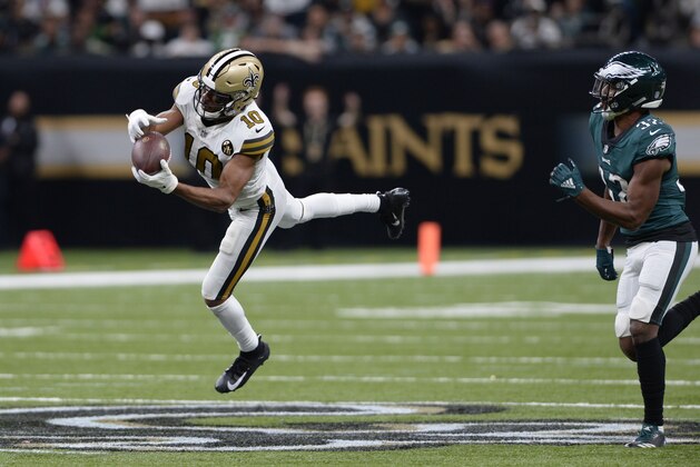 New Orleans Saints wide receiver Tre'Quan Smith (10) pulls in a pass in front of Philadelphia Eagles cornerback Rasul Douglas (32) in the second half of an NFL football game in New Orleans, Sunday, Nov. 18, 2018. (AP Photo/Bill Feig)
