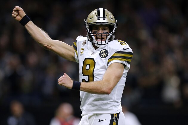 NEW ORLEANS, LOUISIANA - NOVEMBER 18: Drew Brees #9 of the New Orleans Saints celebrates a touchdown  during the second half against the Philadelphia Eagles at the Mercedes-Benz Superdome on November 18, 2018 in New Orleans, Louisiana. (Photo by Jonathan Bachman/Getty Images)