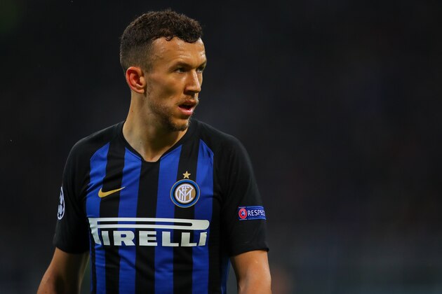 MILAN, ITALY - NOVEMBER 06: Ivan Perisic of FC Internazionale during the Group B match of the UEFA Champions League between FC Internazionale and FC Barcelona at San Siro Stadium on November 6, 2018 in Milan, Italy. (Photo by Robbie Jay Barratt - AMA/Getty Images)
