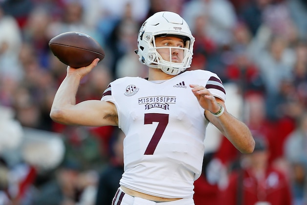 TUSCALOOSA, AL - NOVEMBER 10:  Nick Fitzgerald #7 of the Mississippi State Bulldogs looks to pass against the Alabama Crimson Tide at Bryant-Denny Stadium on November 10, 2018 in Tuscaloosa, Alabama.  (Photo by Kevin C. Cox/Getty Images)