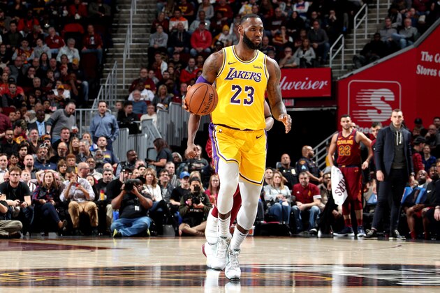 CLEVELAND, OH - NOVEMBER 21: LeBron James #23 of the Los Angeles Lakers handles the ball against the Cleveland Cavaliers on November 21, 2018 at Quicken Loans Arena in Cleveland, Ohio. NOTE TO USER: User expressly acknowledges and agrees that, by downloading and or using this Photograph, user is consenting to the terms and conditions of the Getty Images License Agreement. Mandatory Copyright Notice: Copyright 2018 NBAE (Photo by Nathaniel S. Butler/NBAE via Getty Images)