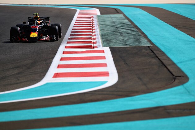 ABU DHABI, UNITED ARAB EMIRATES - NOVEMBER 23: Max Verstappen of the Netherlands driving the (33) Aston Martin Red Bull Racing RB14 TAG Heuer on track during practice for the Abu Dhabi Formula One Grand Prix at Yas Marina Circuit on November 23, 2018 in Abu Dhabi, United Arab Emirates.  (Photo by Mark Thompson/Getty Images)