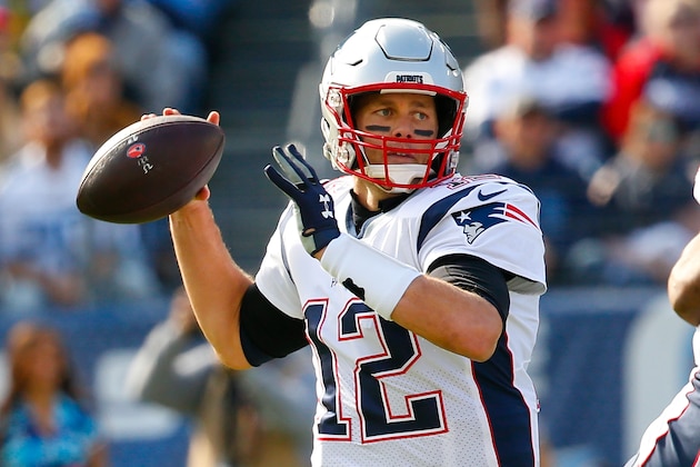 NASHVILLE, TN - NOVEMBER 11:  Quarterback Tom Brady #12 of the New England Patriots drops back to throw a pass against the Tennessee Titans at Nissan Stadium on November 11, 2018 in Nashville, Tennessee.  (Photo by Frederick Breedon/Getty Images)