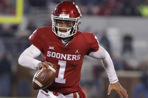 Oklahoma quarterback Kyler Murray (1) runs for a touchdown against Kansas during the second half of an NCAA college football game in Norman, Okla., Saturday, Nov. 17, 2018. Oklahoma won 55-40. (AP Photo/Alonzo Adams)