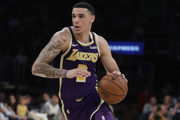 Los Angeles Lakers guard Lonzo Ball (2) during the second half of an NBA basketball game against the Dallas Mavericks Wednesday, Oct. 31, 2018, in Los Angeles. (AP Photo/Marcio Jose Sanchez)