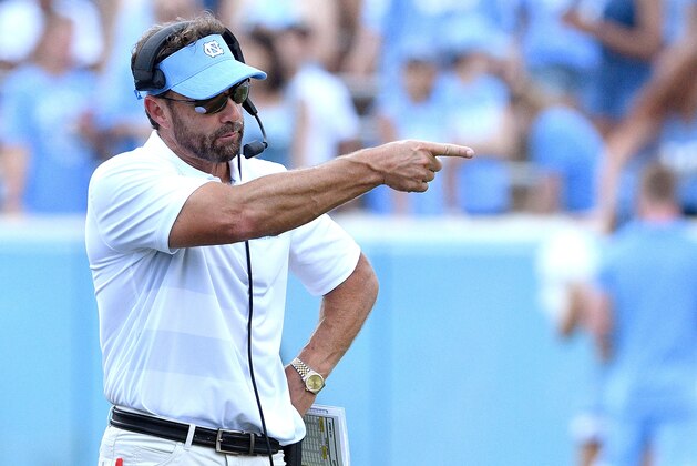 CHAPEL HILL, NC - SEPTEMBER 22:  Head coach Larry Fedora of the North Carolina Tar Heels directs his team against the Pittsburgh Panthers during their game at Kenan Stadium on September 22, 2018 in Chapel Hill, North Carolina. North Carolina won 38-35.  (Photo by Grant Halverson/Getty Images)