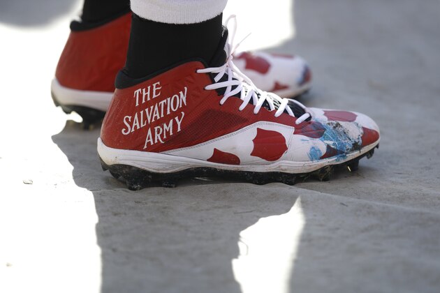 CHICAGO, IL - DECEMBER 03:   Earl Mitchell #90 of the San Francisco 49ers  wears customized cleats for the NFL's My Cause, My Cleats campaign during the game against the Chicago Bears  at Soldier Field on December 3, 2017 in Chicago, Illinois.  (Photo by Joe Robbins/Getty Images)