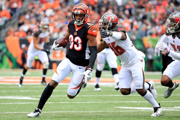 CINCINNATI, OH - OCTOBER 28:  M.J. Stewart #36 of the Tampa Bay Buccaneers attempts to tackle Tyler Boyd #83 of the Cincinnati Bengals during the second quarter at Paul Brown Stadium on October 28, 2018 in Cincinnati, Ohio. (Photo by Andy Lyons/Getty Images)