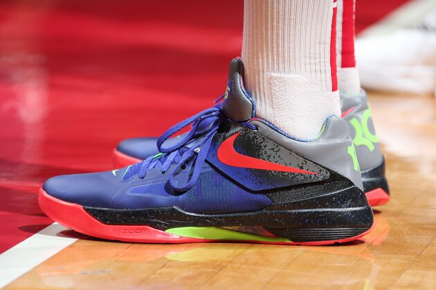 WASHINGTON, DC -  NOVEMBER 26:  the sneakers of PJ Tucker #17 of the Houston Rockets are seen against the Washington Wizards on November 26, 2018 at Capital One Arena in Washington, DC. NOTE TO USER: User expressly acknowledges and agrees that, by downloading and or using this Photograph, user is consenting to the terms and conditions of the Getty Images License Agreement. Mandatory Copyright Notice: Copyright 2018 NBAE (Photo by Ned Dishman/NBAE via Getty Images)